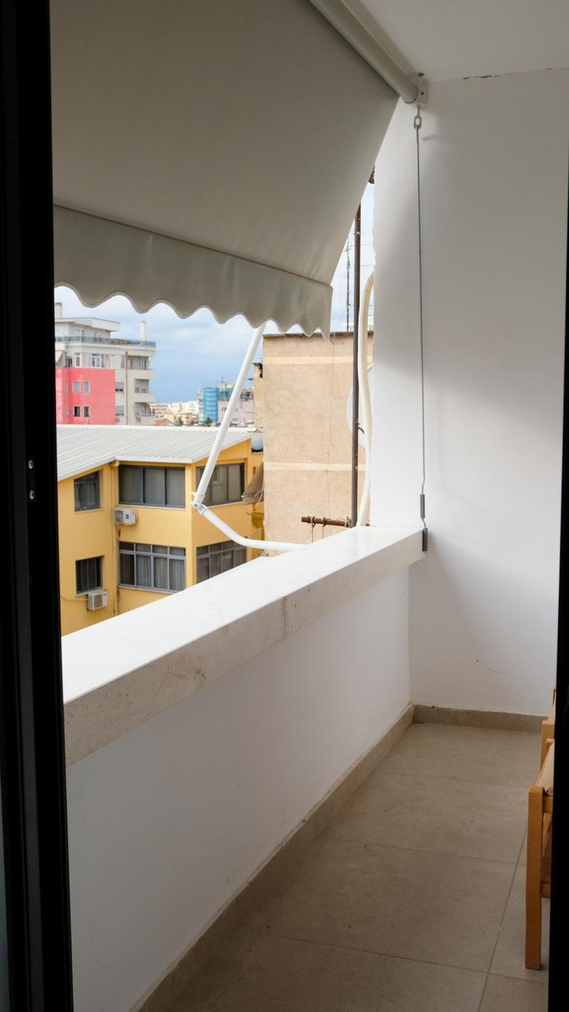 2E Center Apartment Tiranë Eksteriør bilde